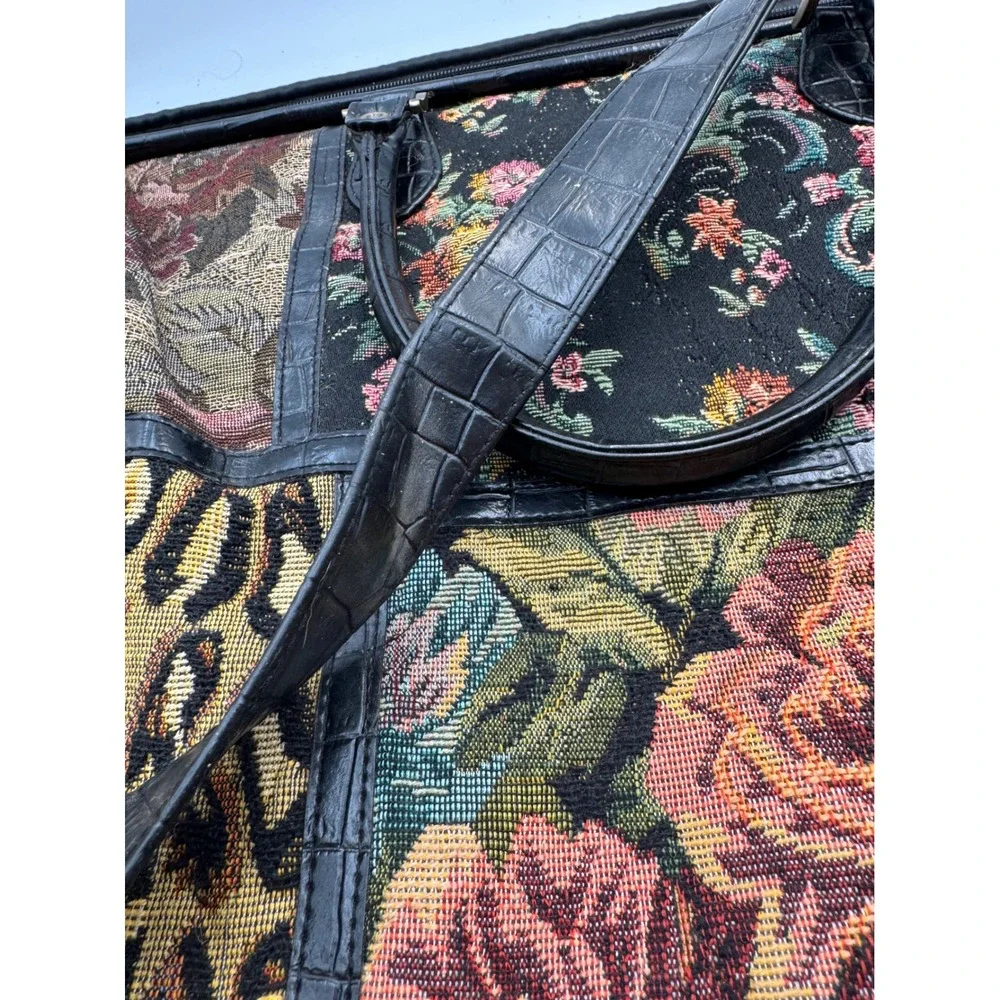Bueno Mixed Media Satchel Bag Floral Tapestry Croc Embossed Black Large Tote